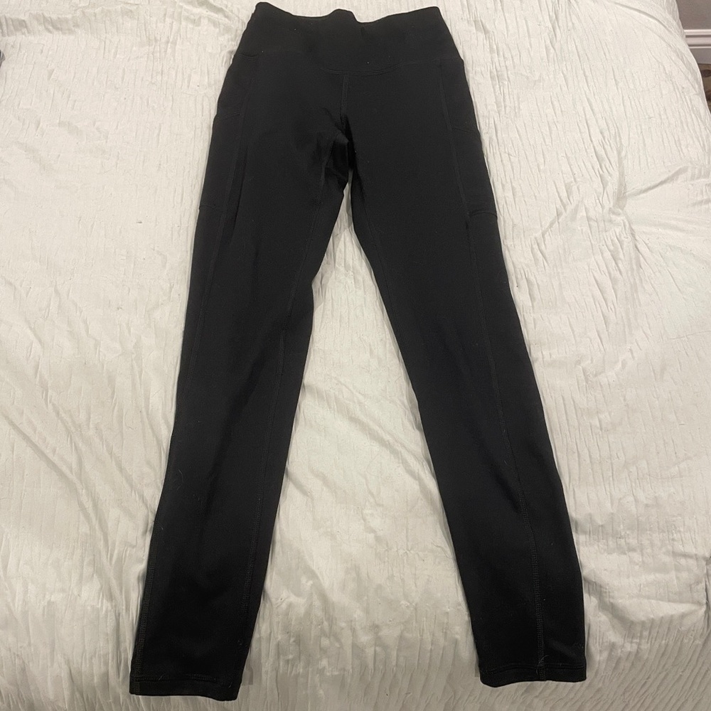 Aerie Black Leggings Stretchy Form-Fitting Design